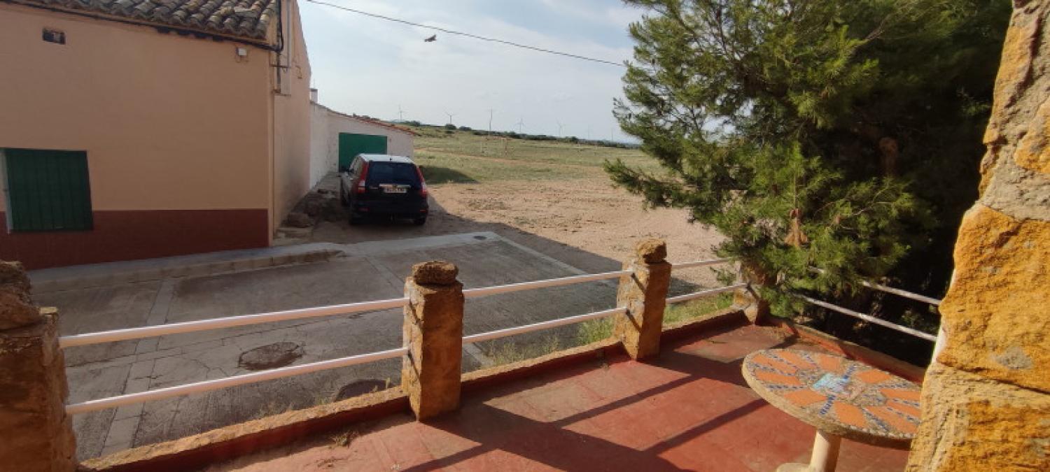  for sale house La Higuera Monte Ibérico Almansa 34