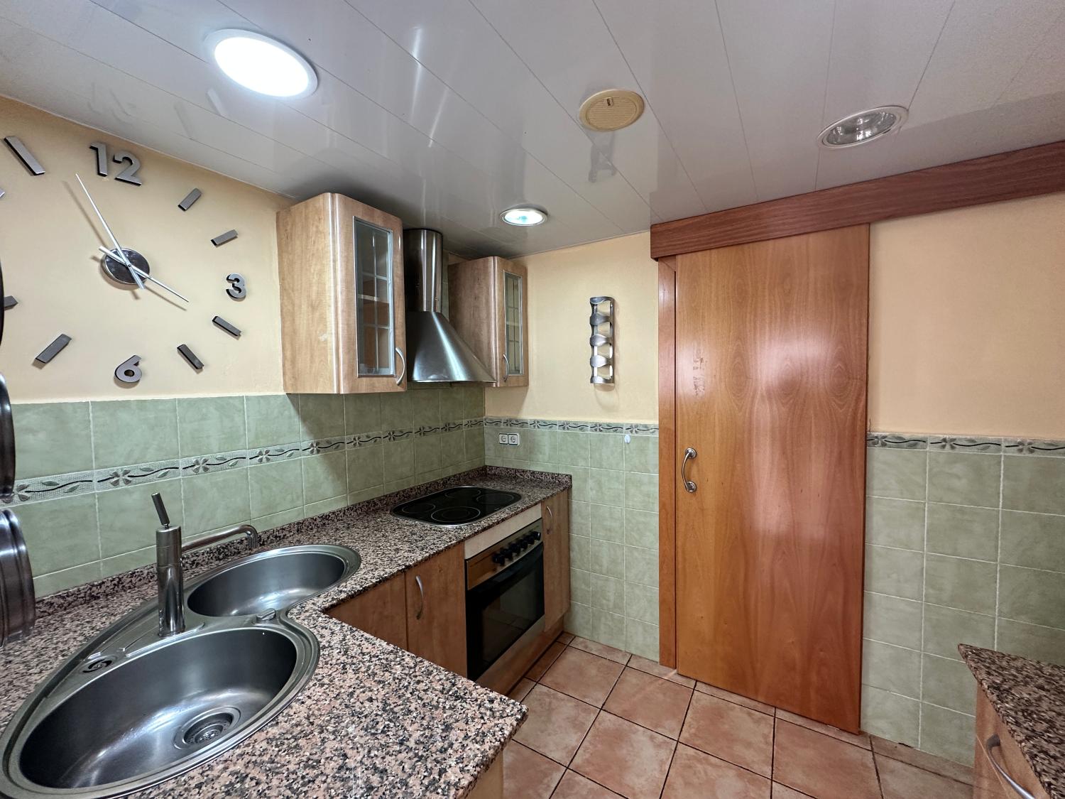  for sale building Premia De Mar Maresme 34