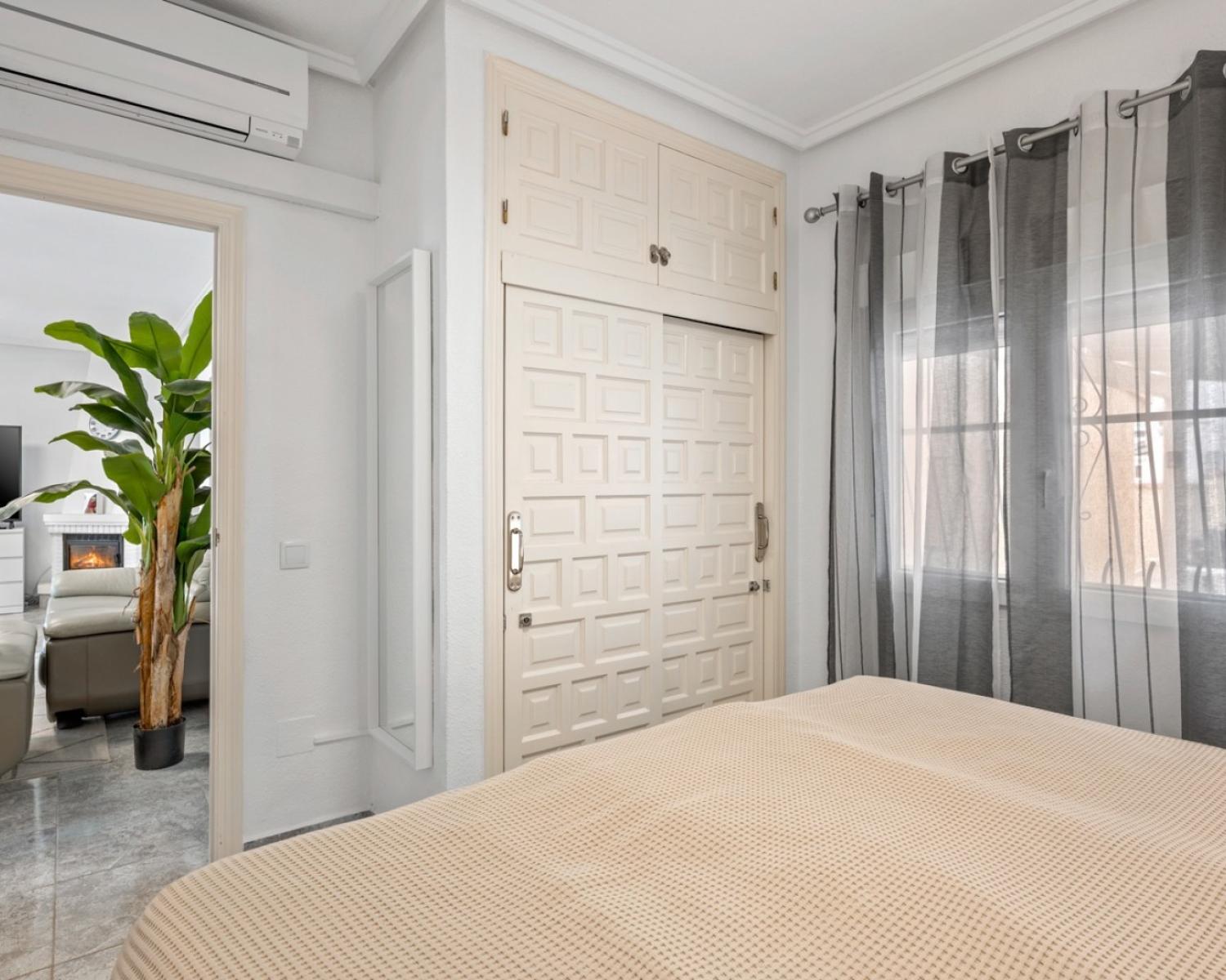  for sale villa Rojales Baix Segura 21