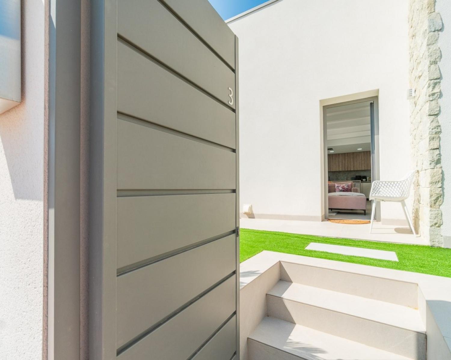  for sale villa Villamartín Baix Segura 12