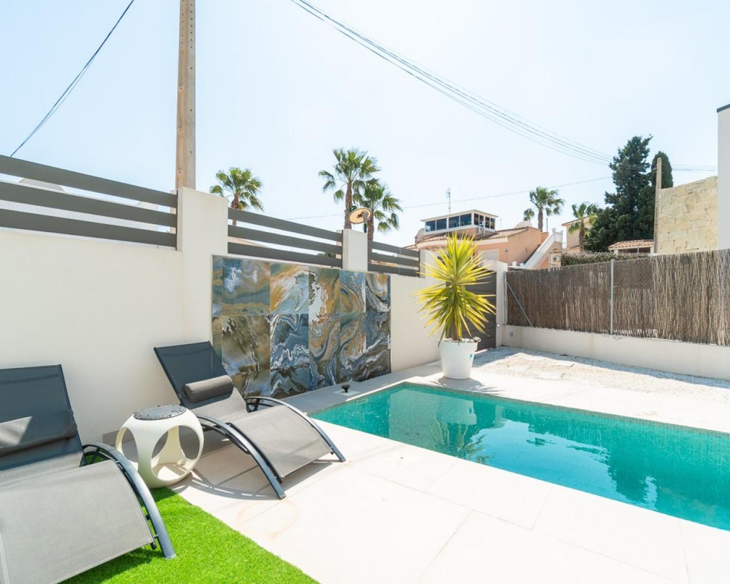  for sale villa Villamartín Baix Segura 2