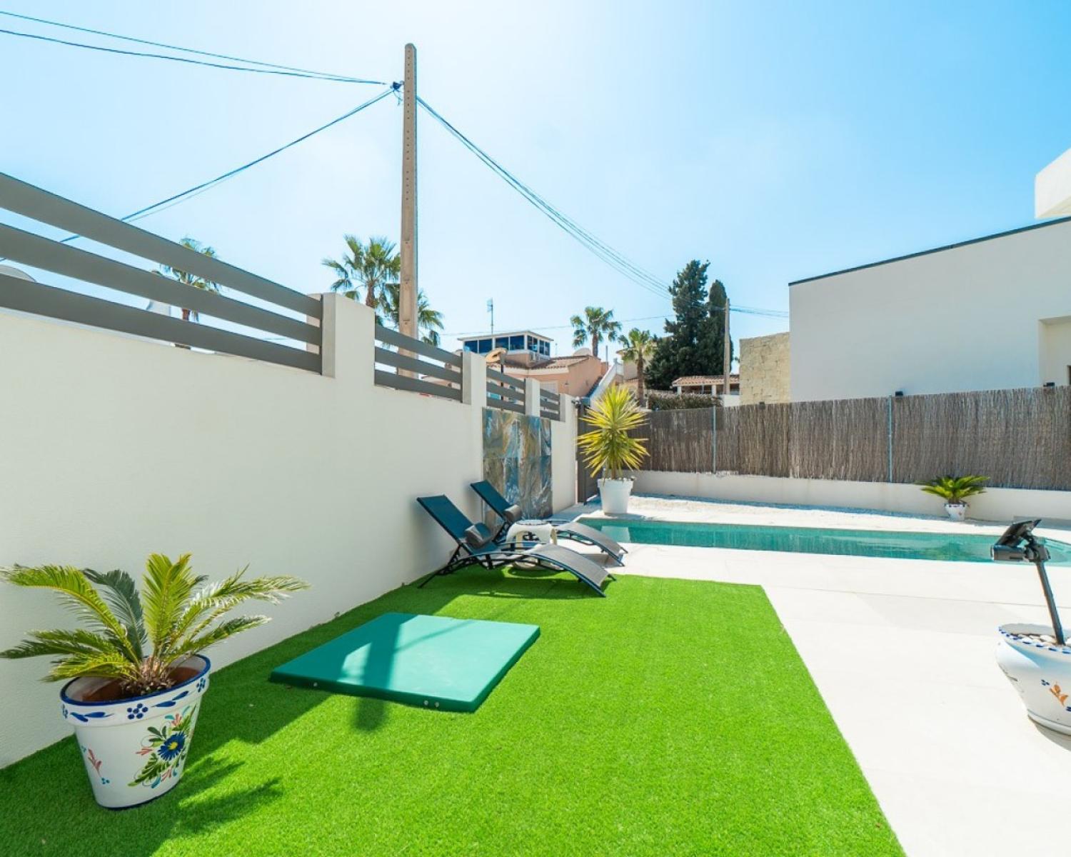  for sale villa Villamartín Baix Segura 3