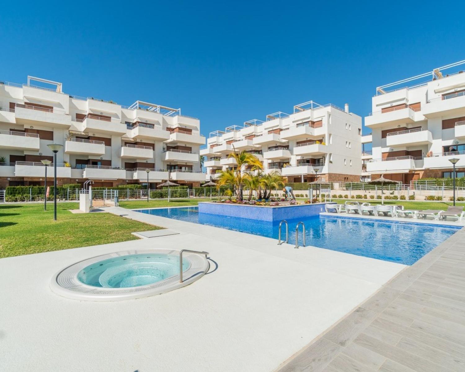  for sale apartment Dehesa De Campoamor Baix Segura 1