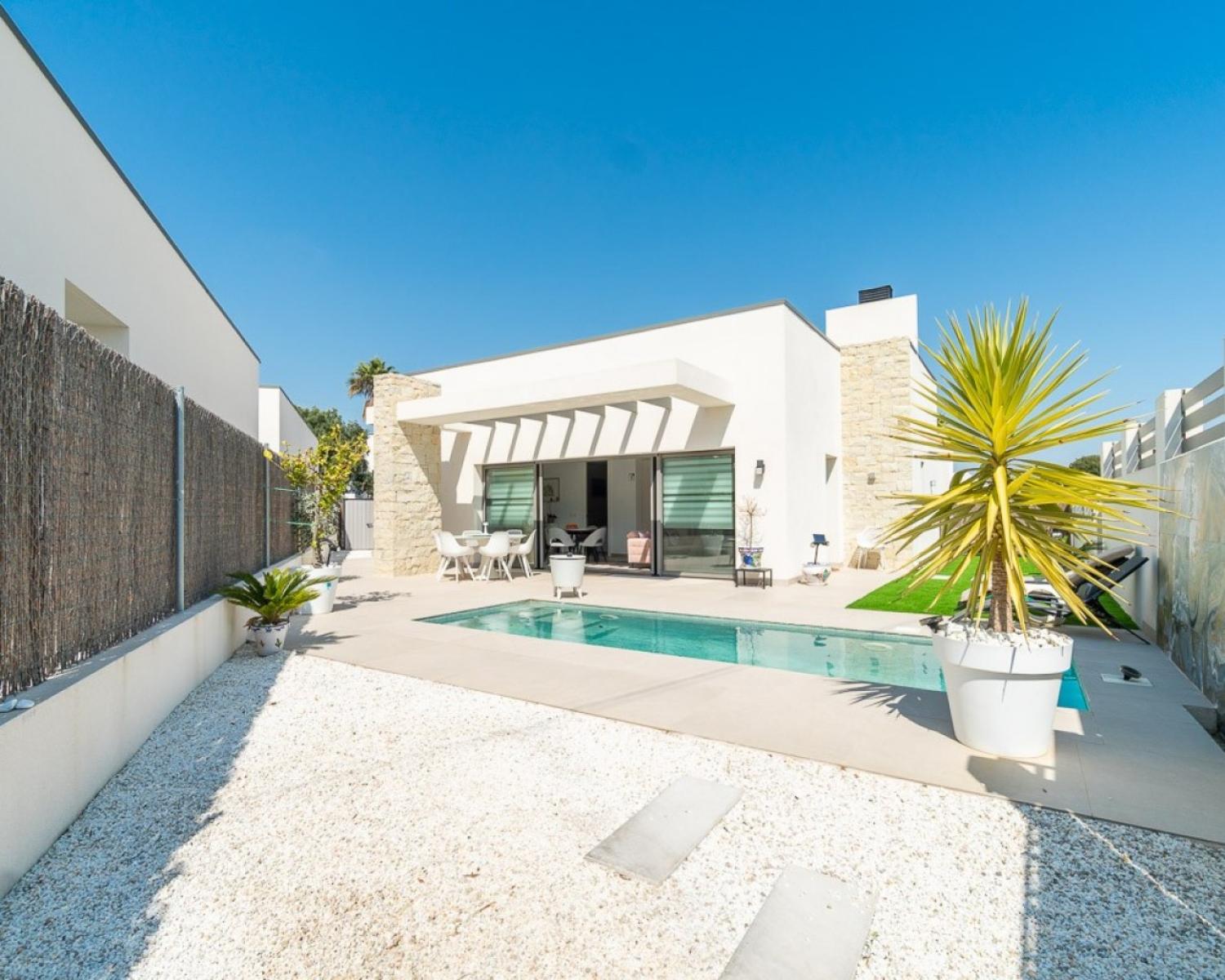  for sale villa Villamartín Baix Segura 11