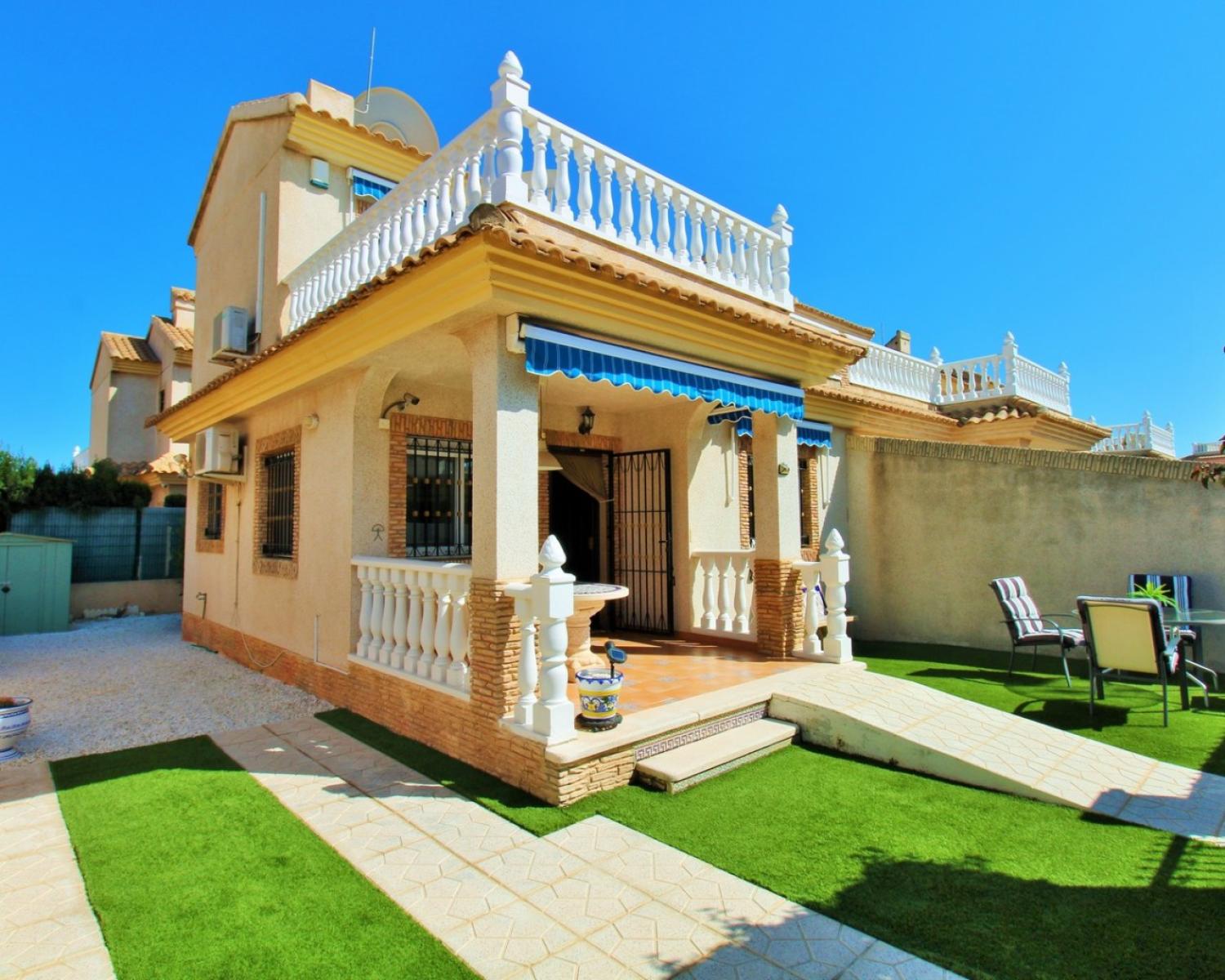  for sale house Playa Flamenca Baix Segura 1